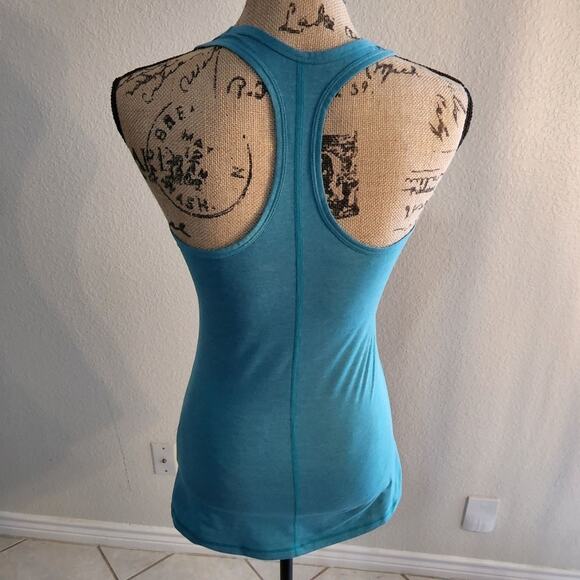 Nike active workout athletic tank top size‎ medium - Picture 4 of 6